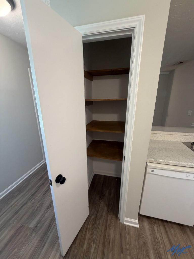1248 Hamilton Dr. – photo 4
