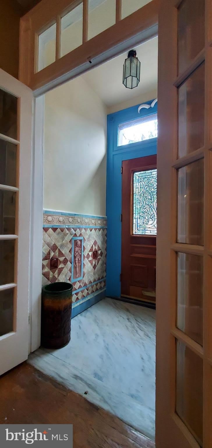 1033 JACKSON Street – photo 3