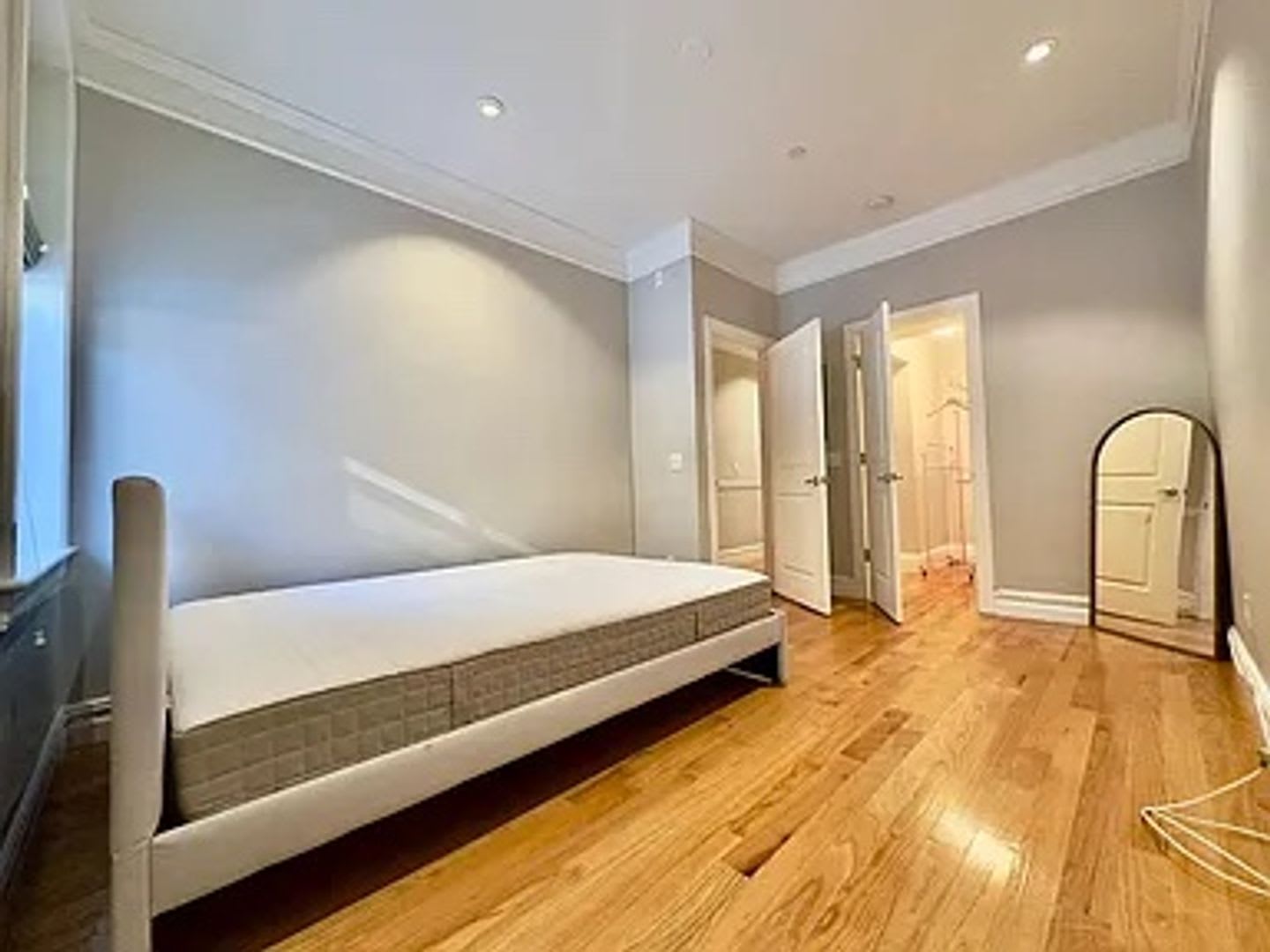 662 Massachusetts Ave #1A Boston MA 02118 – photo 5