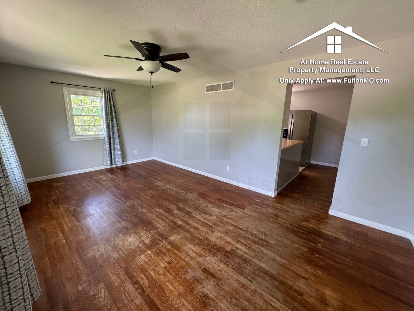 1304 Bradley Lane – photo 3