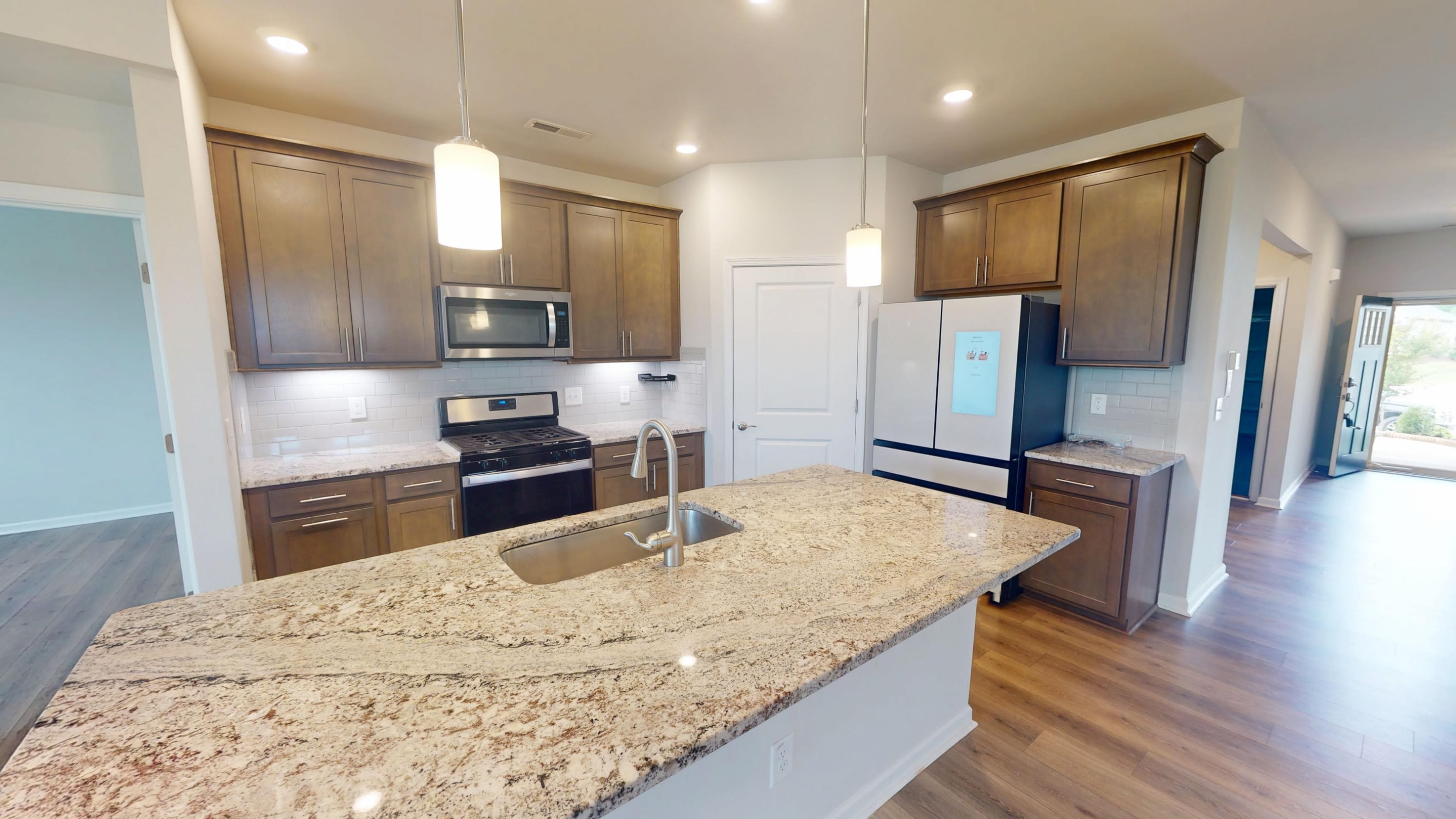 4415 Sapphire Court – photo 2