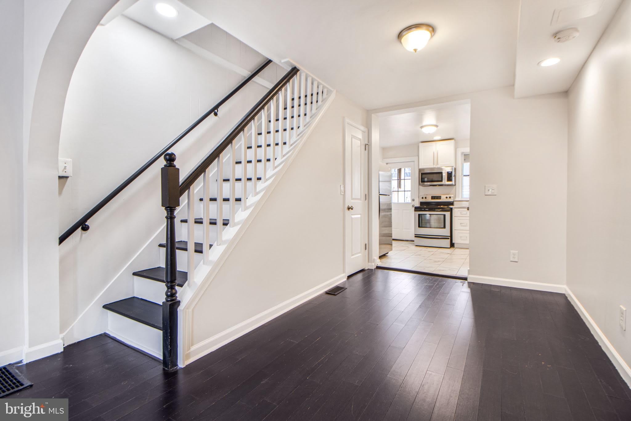 1165 CLEVELAND Street – photo 5