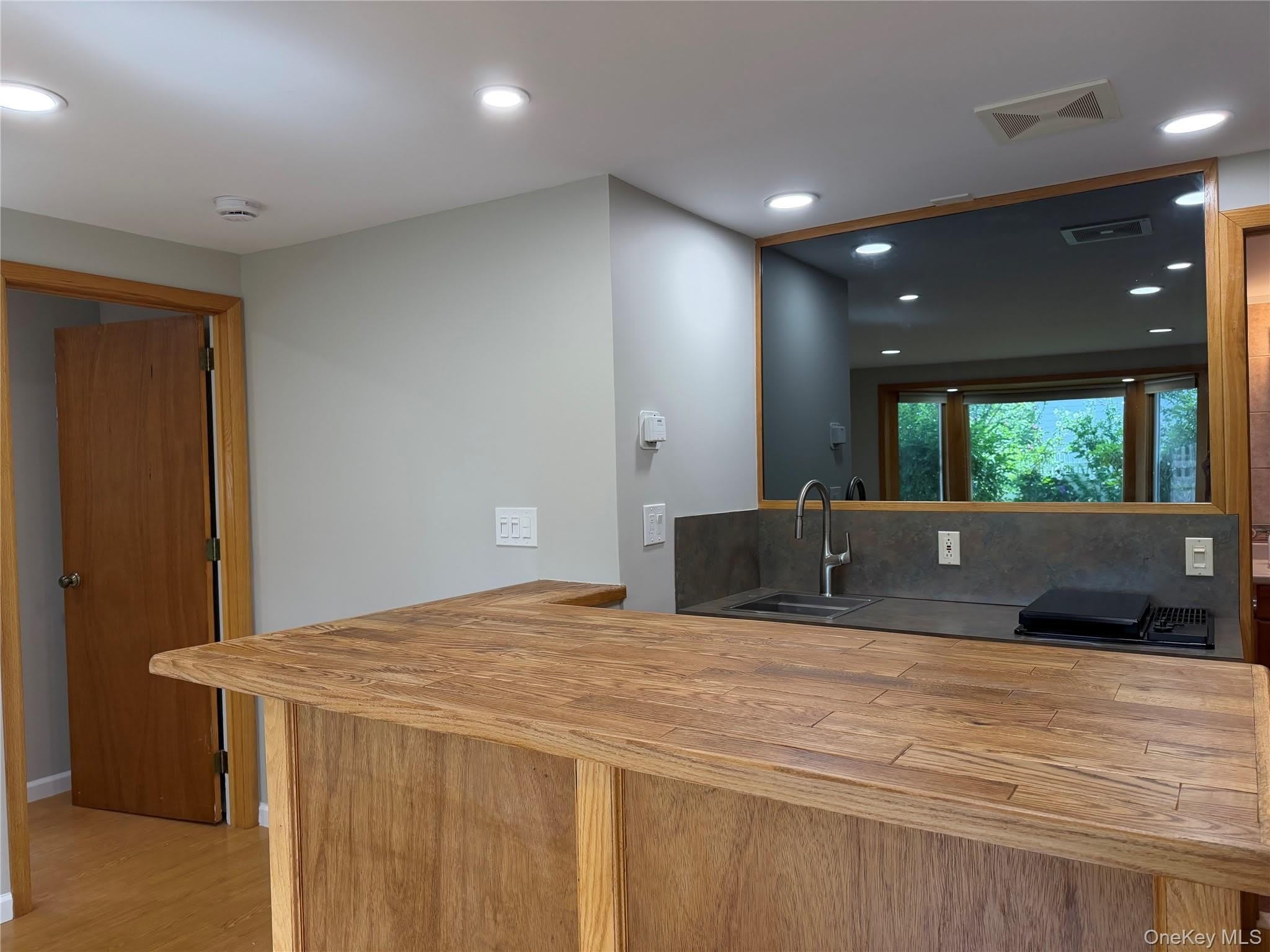 110 Clinton Avenue – photo 5