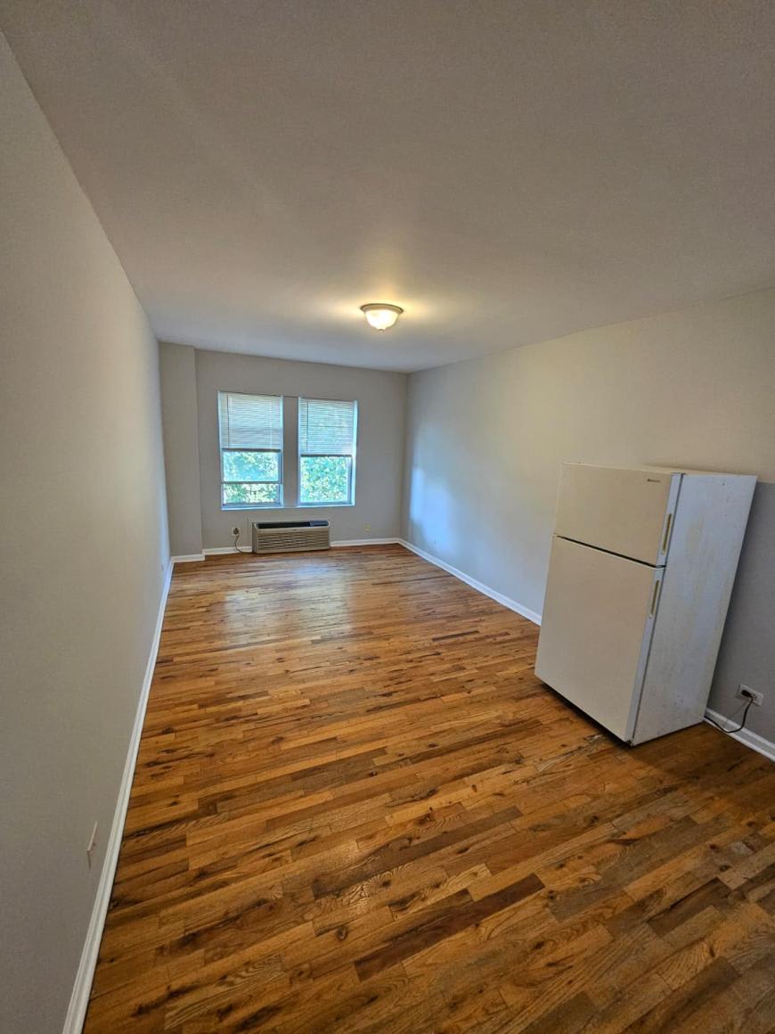 7808 South South Shore Dr. – photo 3