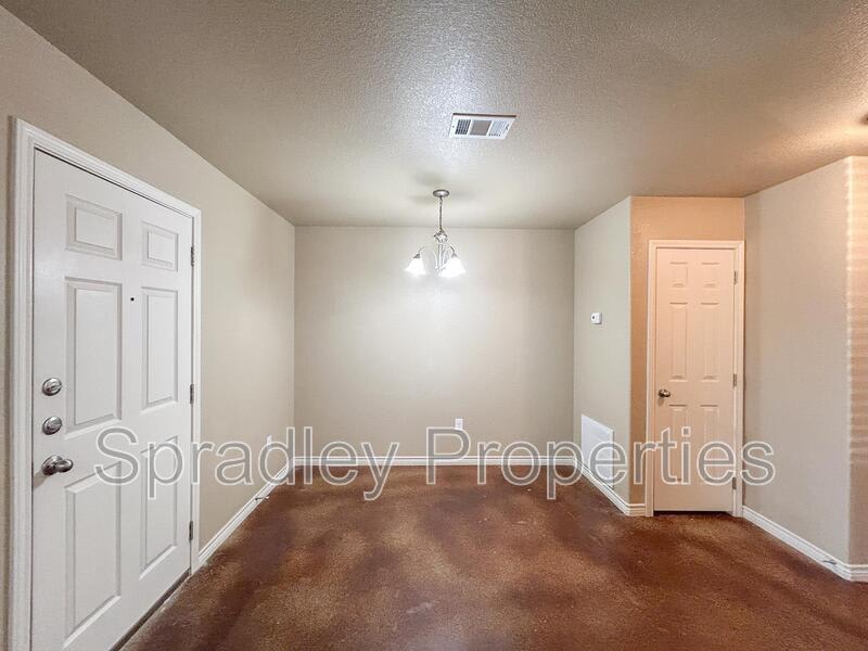 1560 Chance Ct – photo 5
