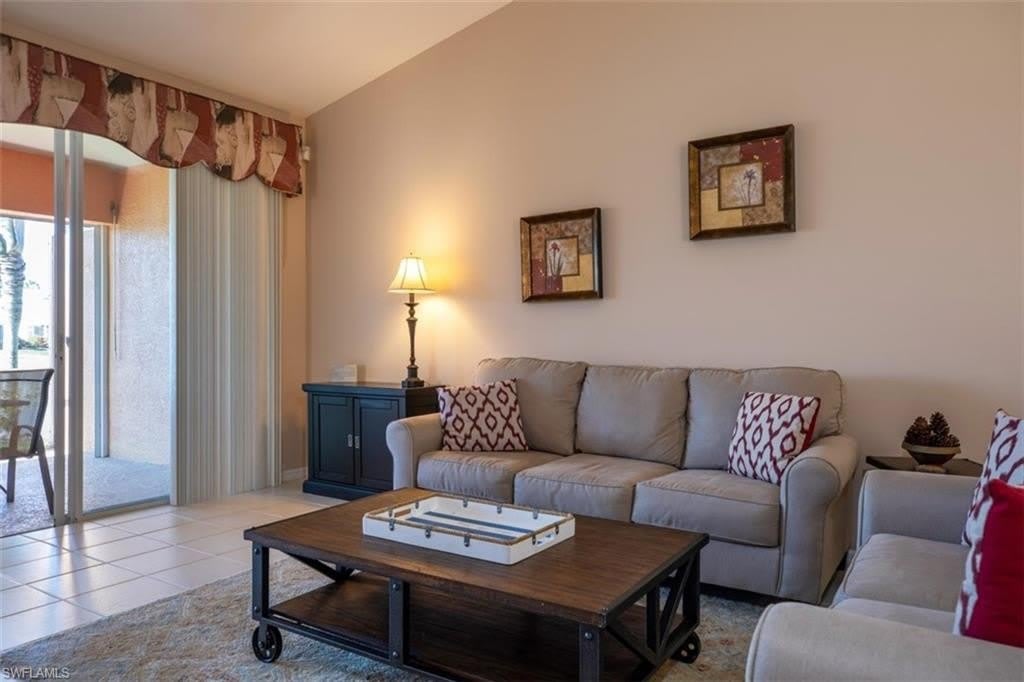 7030 Lone Oak Blvd – photo 3