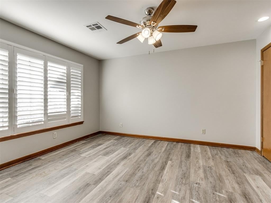 421 Foreman Avenue – photo 3