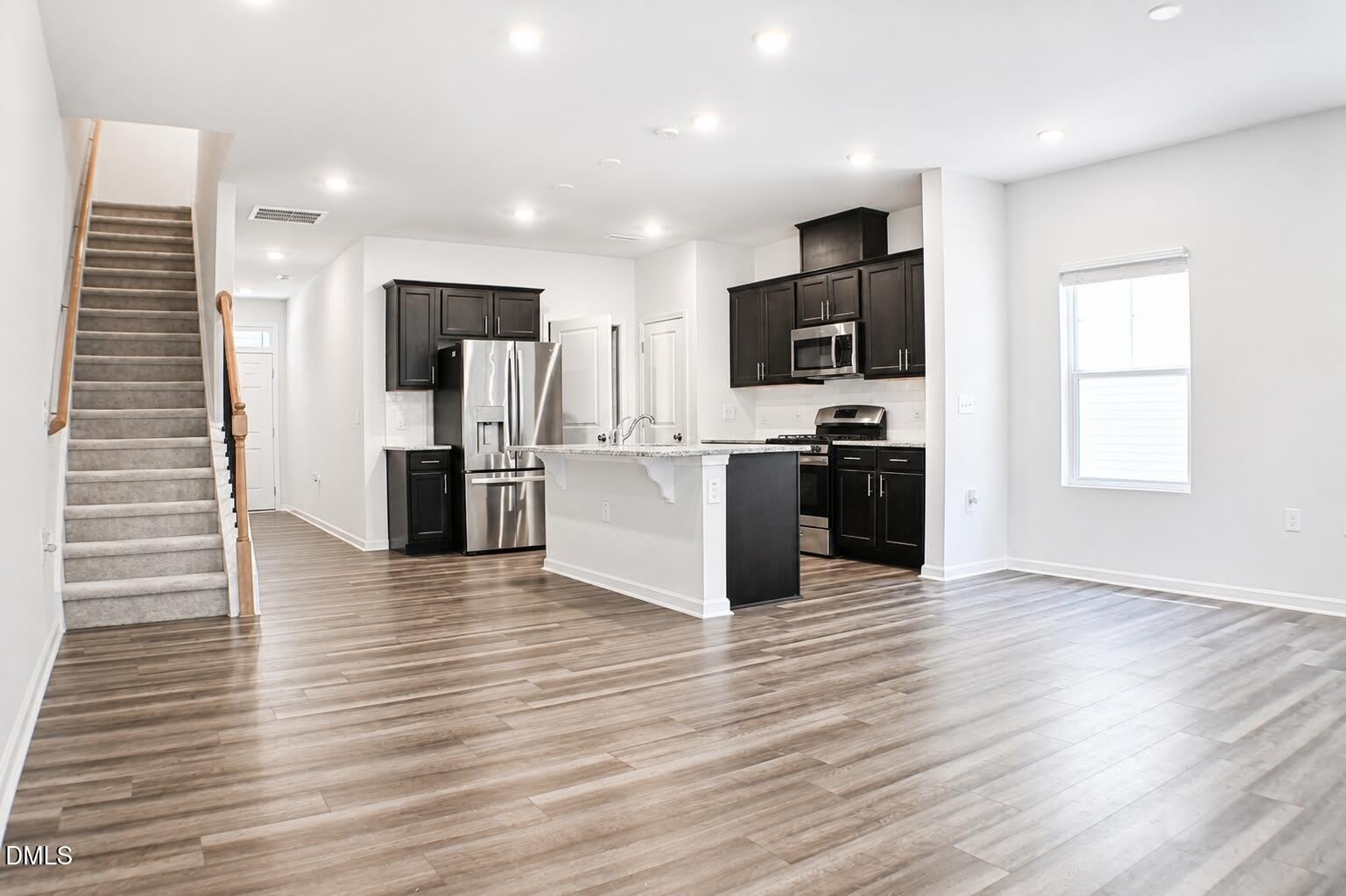 225 Peebles Drive – photo 4