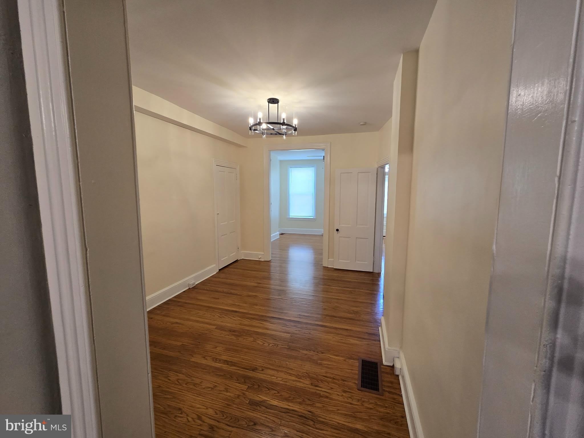 1317 N WALNUT Street – photo 4