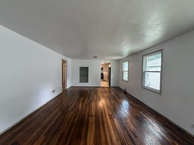 2229 Parkview Place – photo 3