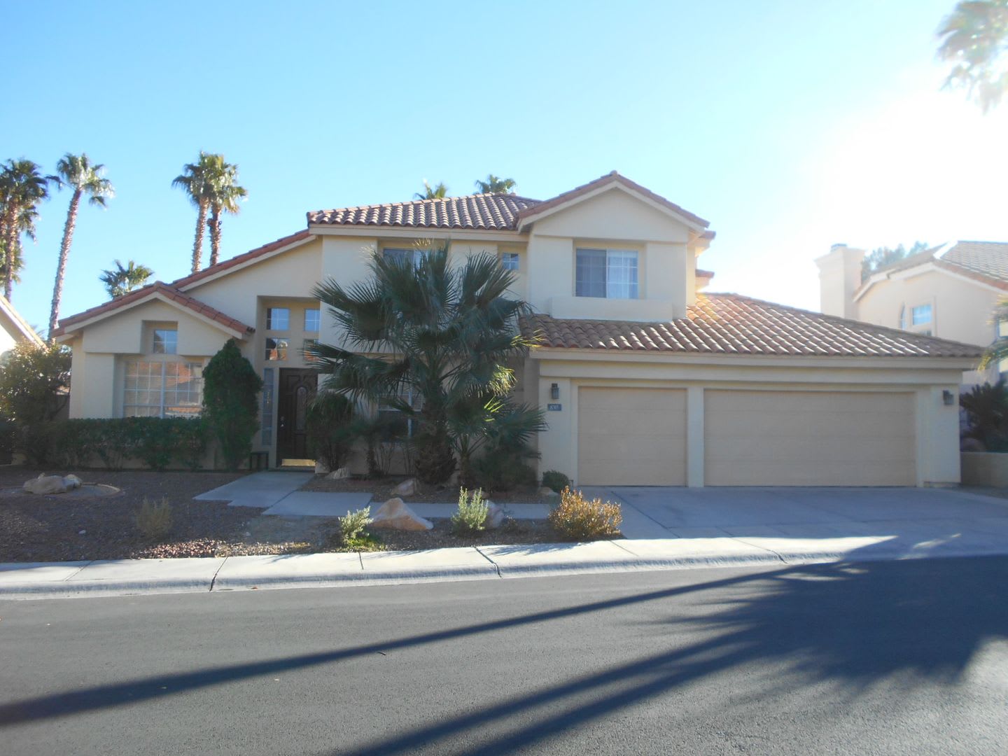 Desert Shore Beautiful 4 Bedroom Home! – photo 1