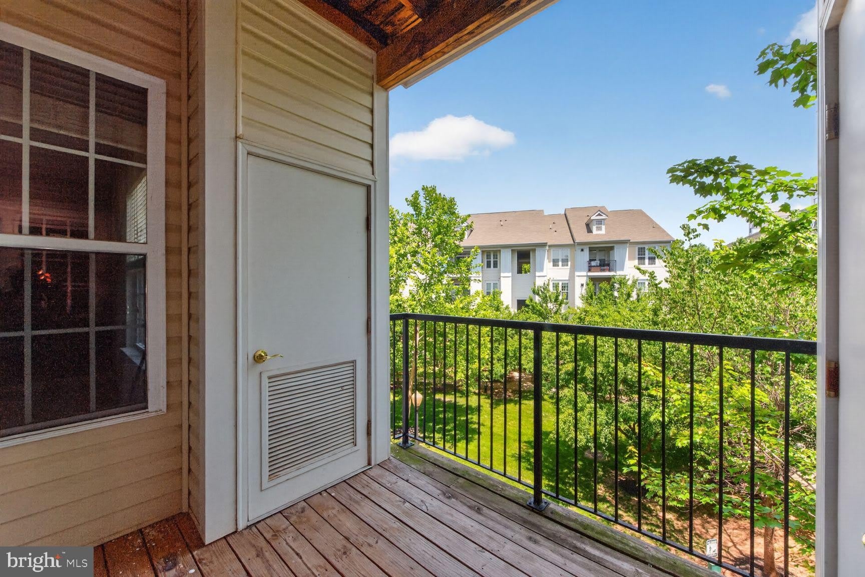 21228 MCFADDEN Square – photo 4