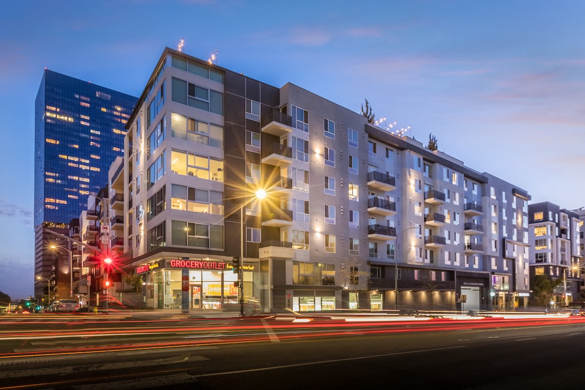 Be Dtla Apartments – photo 2