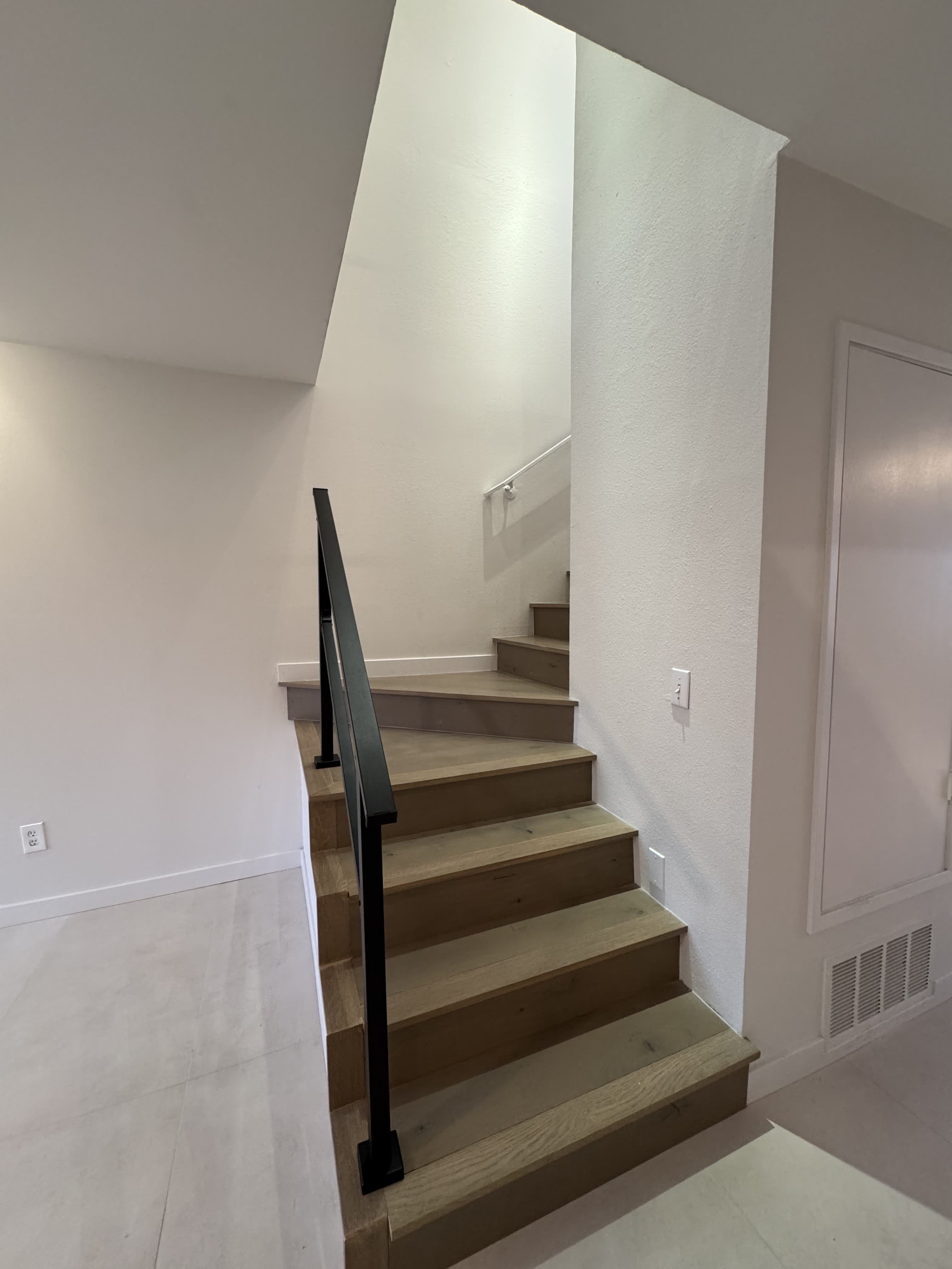 1854 North Mira Loma Way – photo 3
