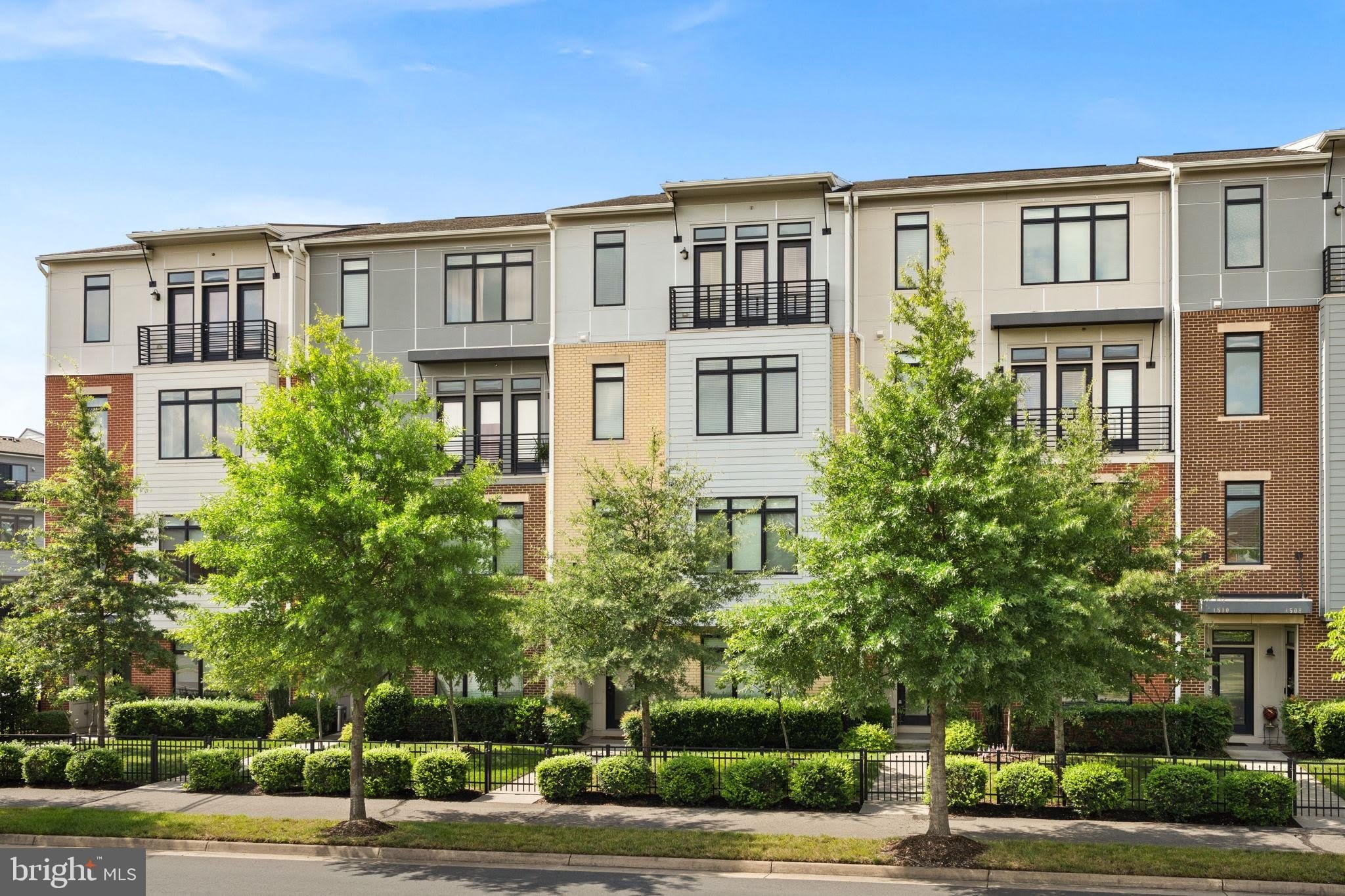 1518 RIBBON LIMESTONE Terrace SE – photo 3