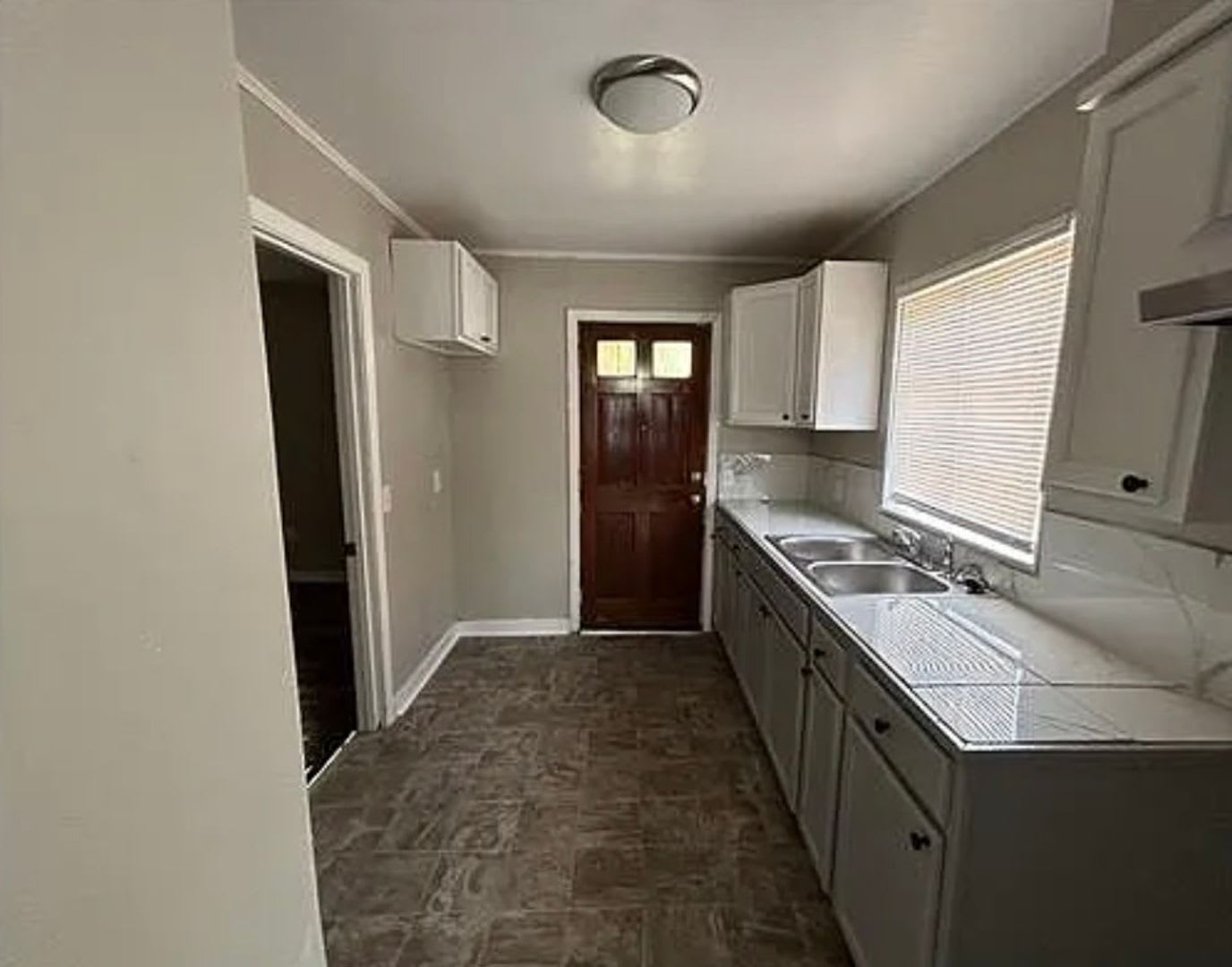 Move In Ready 3Br 1Ba Home In Jackson Recently Renovated Convenient Parking – photo 2