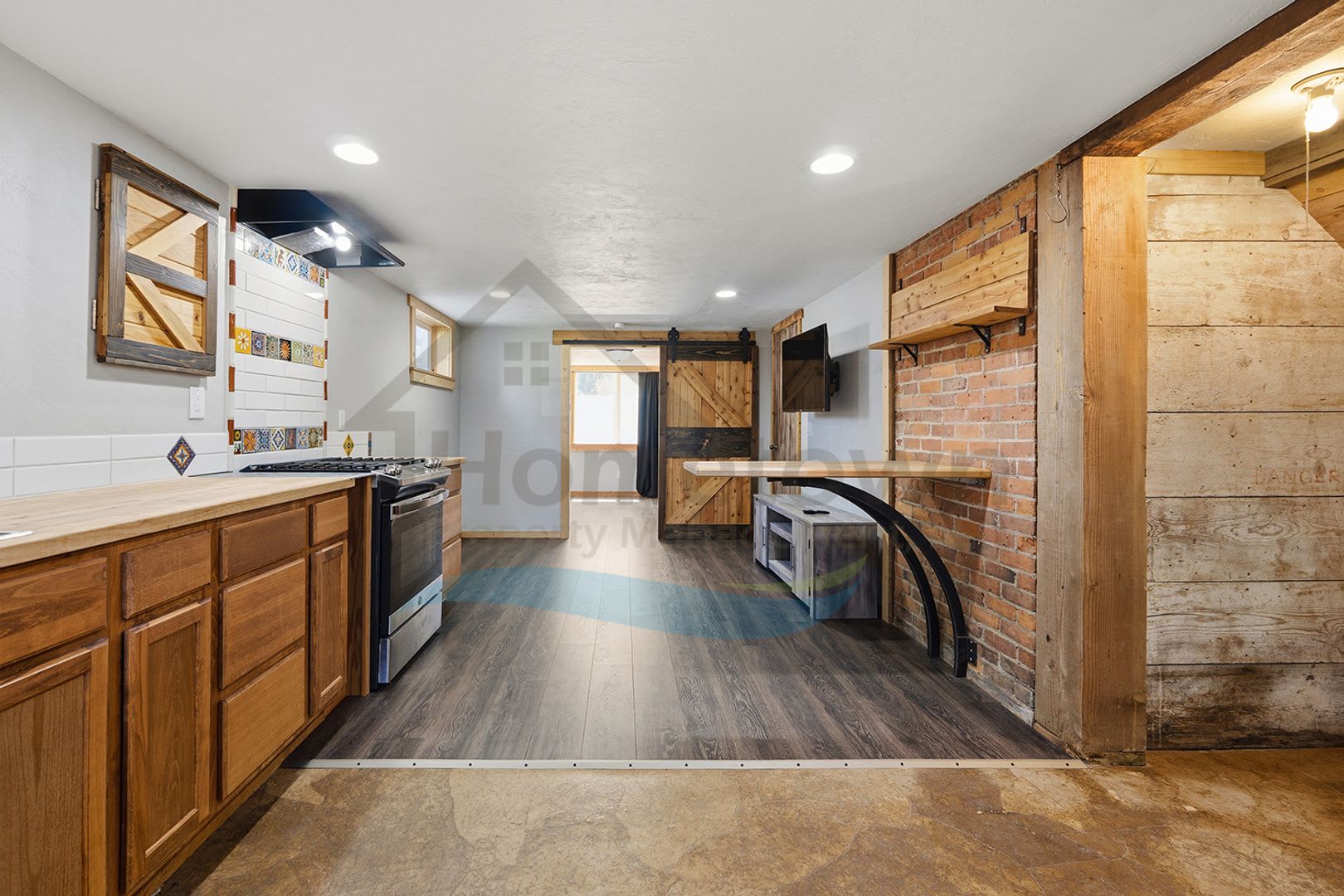 1 Bedroom 1 Bath Home with Off-Street Parking Available in Midtown Coeur d'Alene! – photo 2