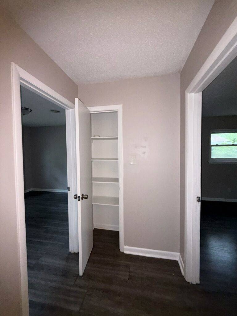 5806 Southwick Dr – photo 5