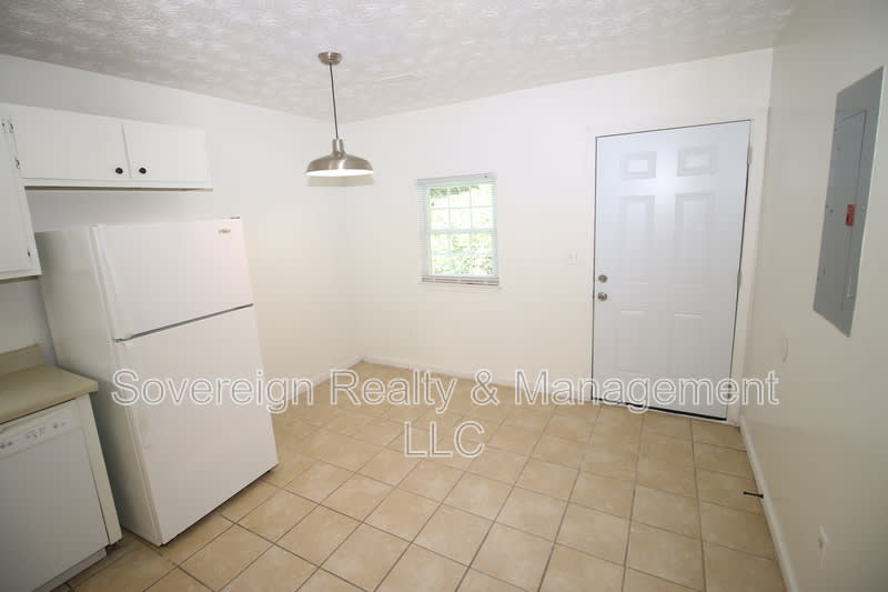 8367 Warren Dr – photo 5