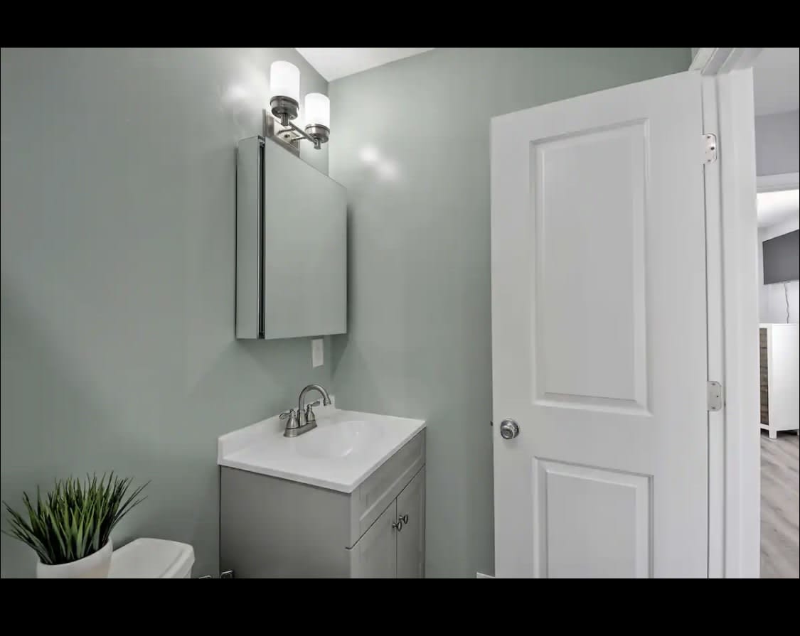 2 Bedroom House @ 1304 Van Buren Street Northwest – photo 5