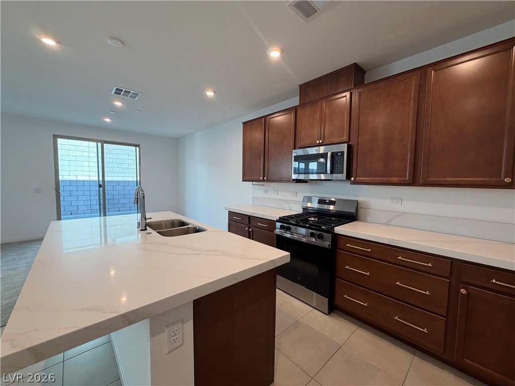 9234 Litvin Street – photo 5