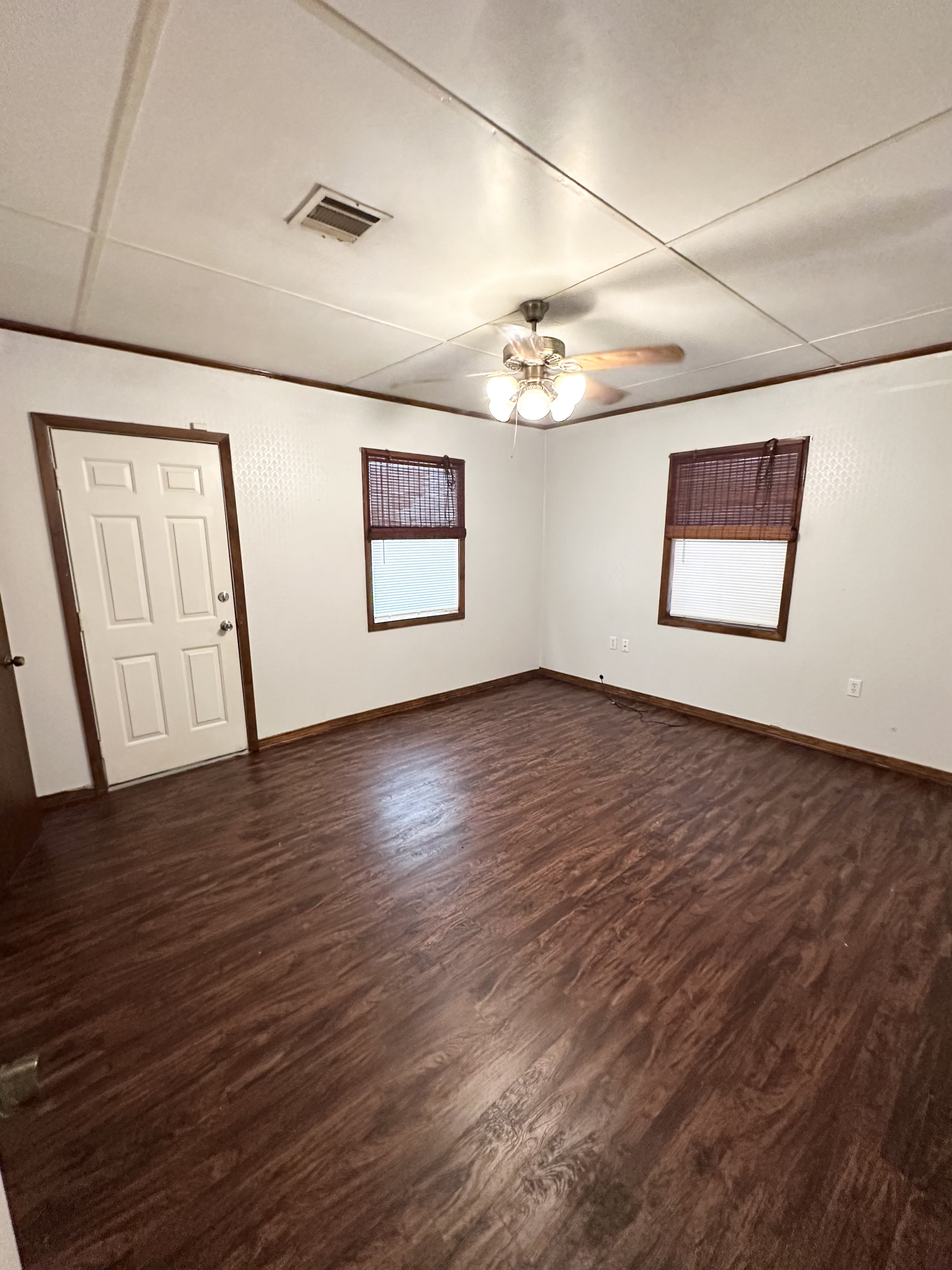 113 Thelma Dr – photo 4