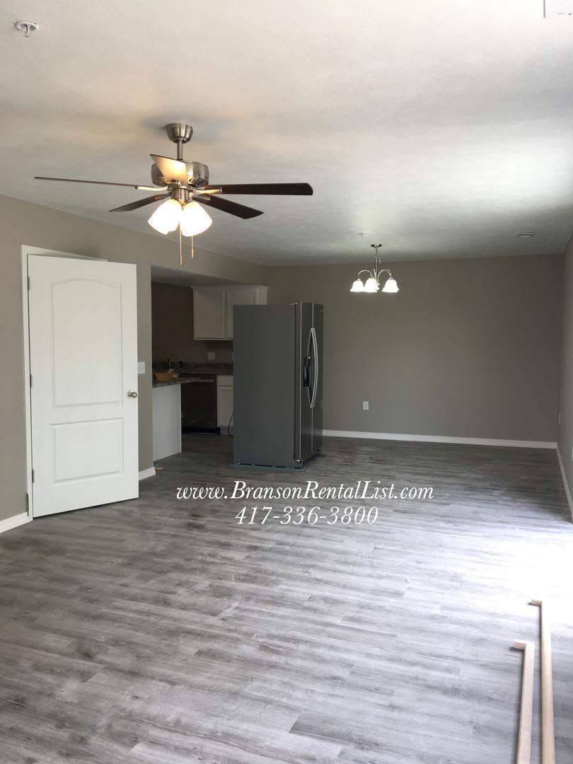 3BR with 1 Car Garage – photo 3