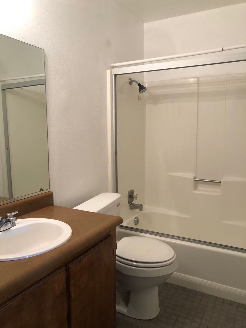 2 bedroom 2 bath duplex – photo 3