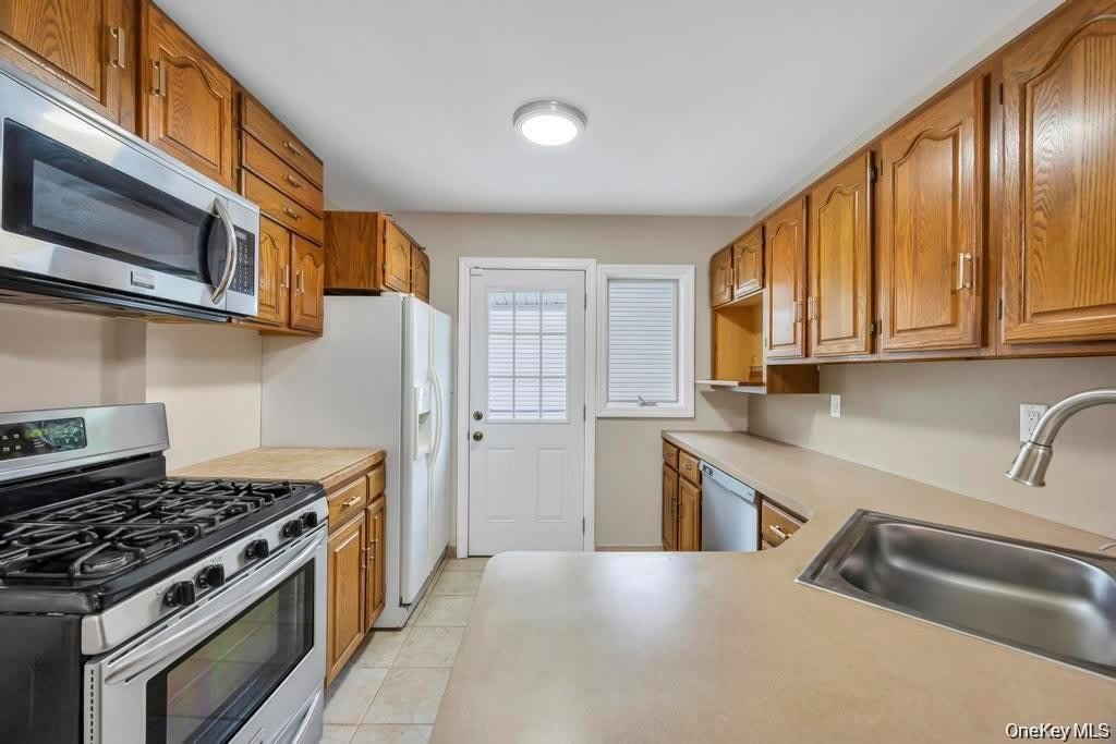 59 Andover Lane – photo 5