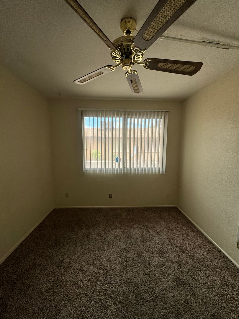 2 BEDROOM IN TEMPE – photo 2
