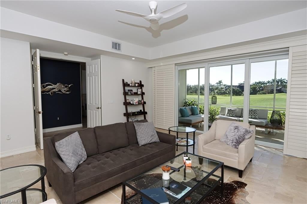 5963 Trophy Dr – photo 4