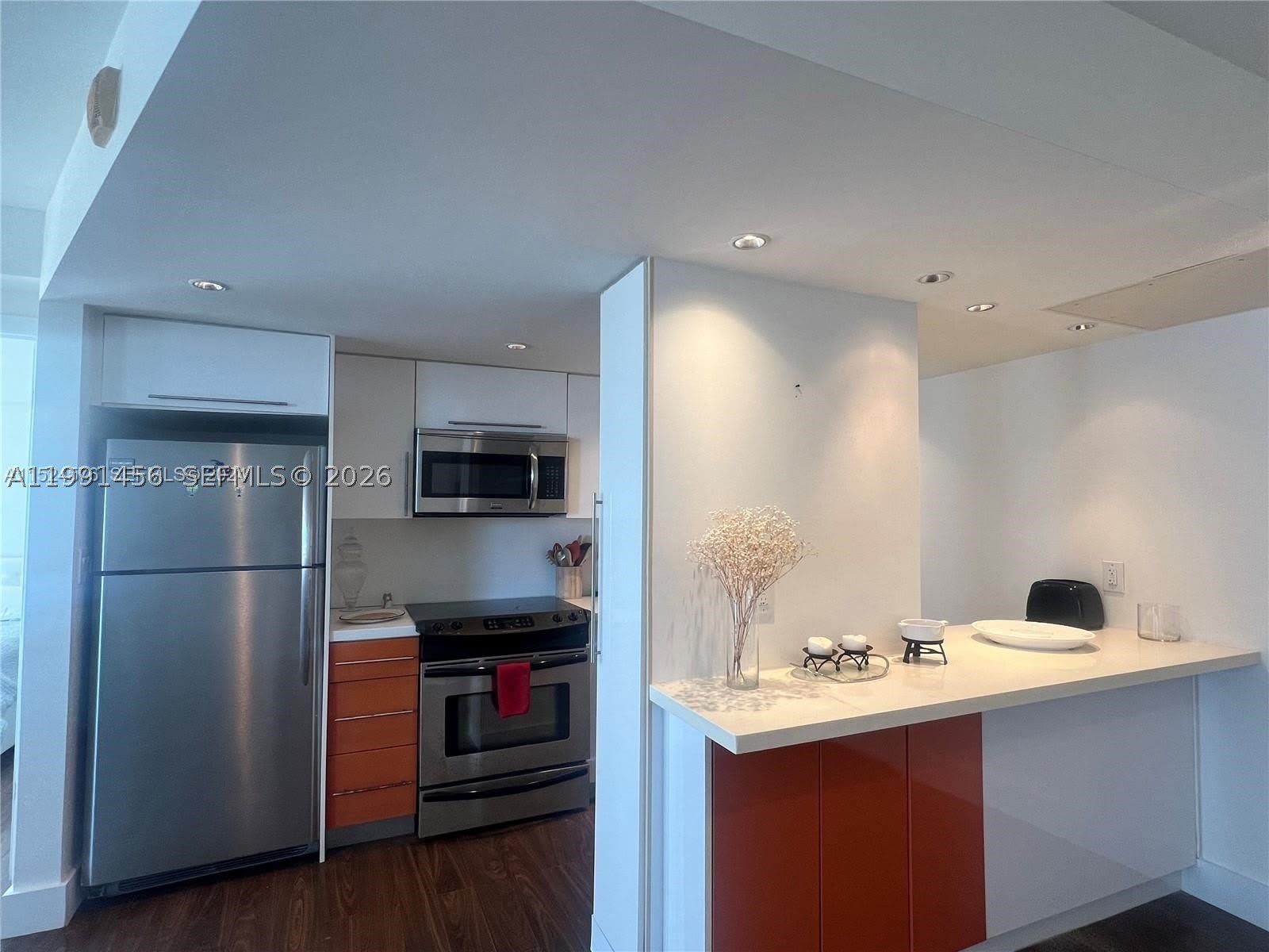 5313 Collins Ave – photo 5