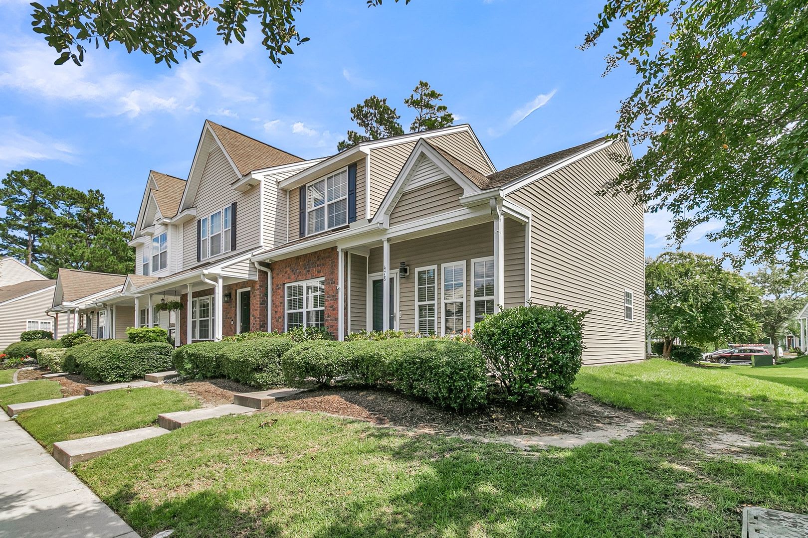 Beautiful Clements Ferry Townhome! – photo 2
