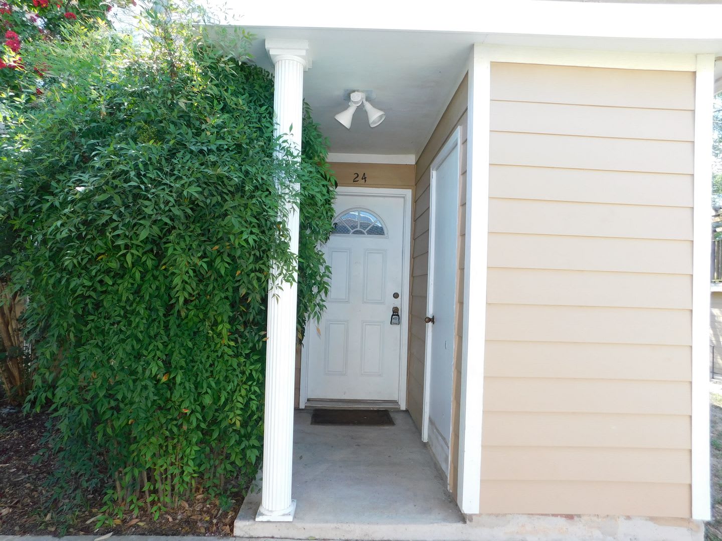 Oakdell Manor Condominium – photo 2