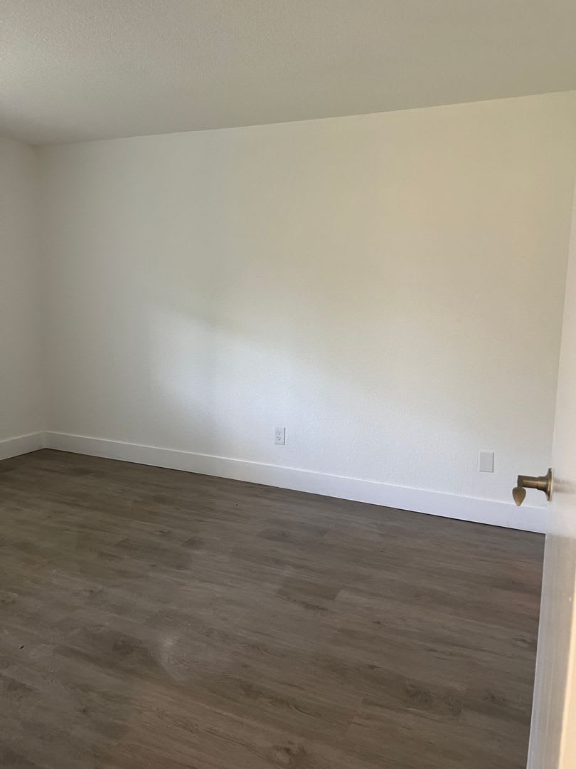 Beautiful Apartment in Gated Community FULL SIZE washer/dryer – photo 5