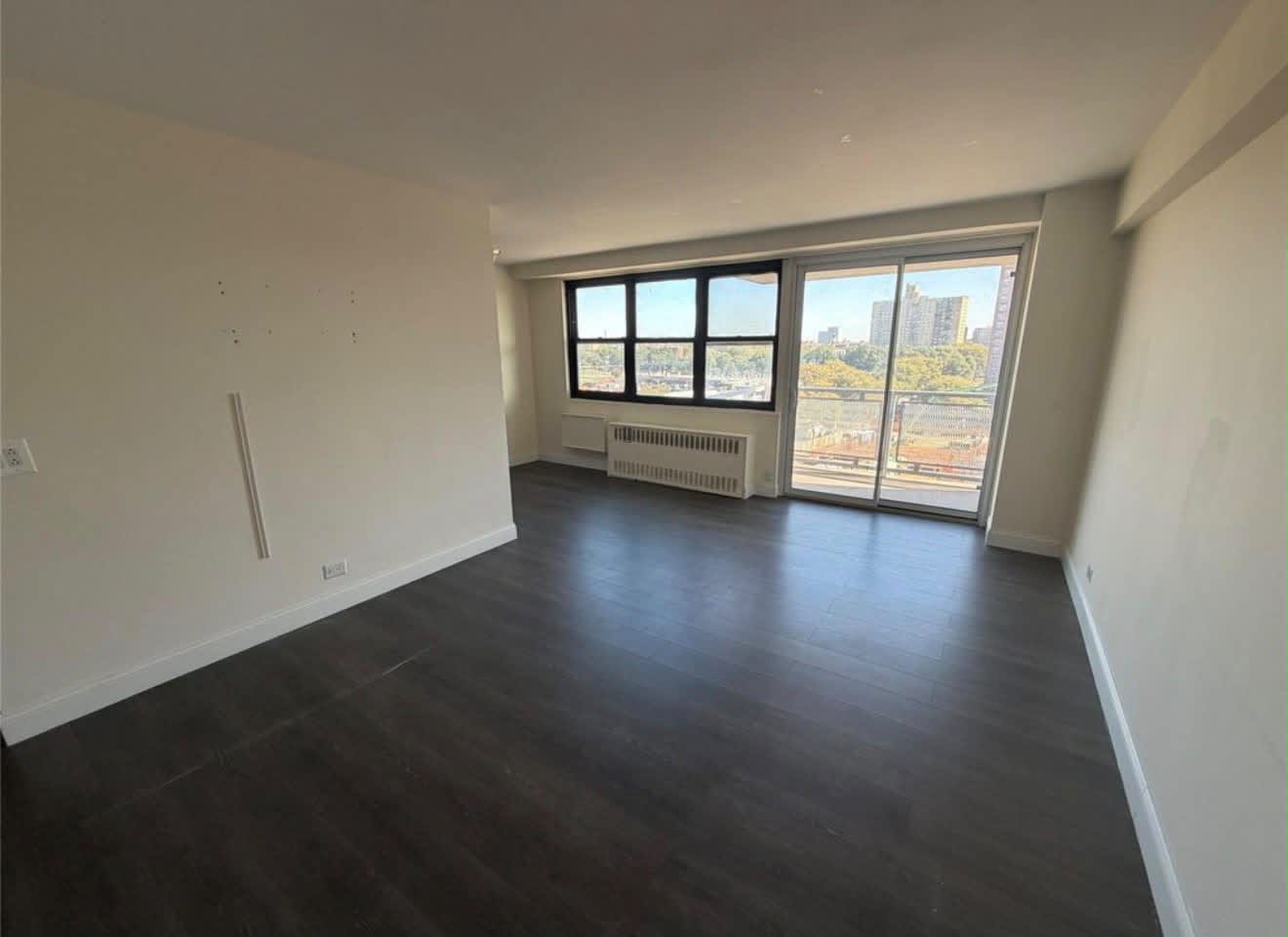 880 Boynton Ave 9890 – photo 1