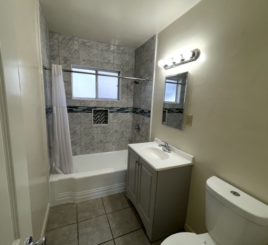 406 E Palmer Ave – photo 5