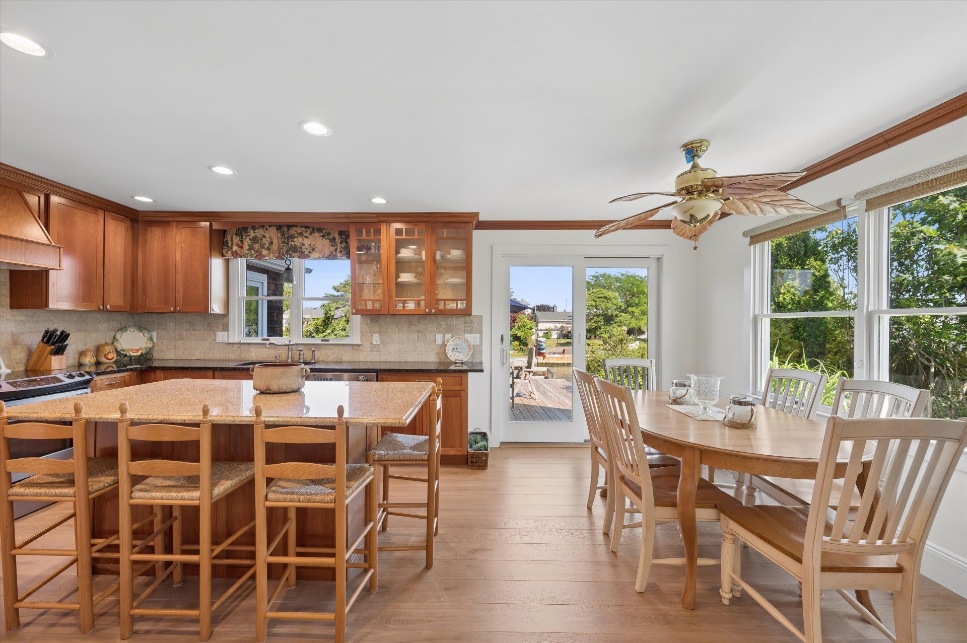 23 Whiting Road – photo 5