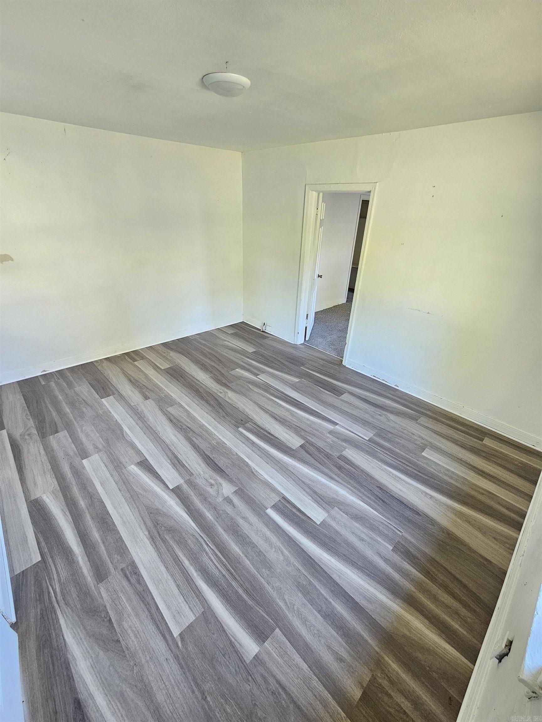 2804 Lincoln Avenue – photo 2