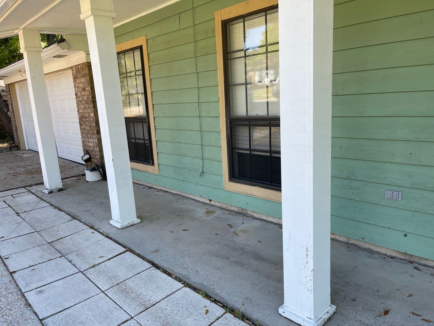 Beautiful Upgraded Home in Northeast Pensacola – photo 2