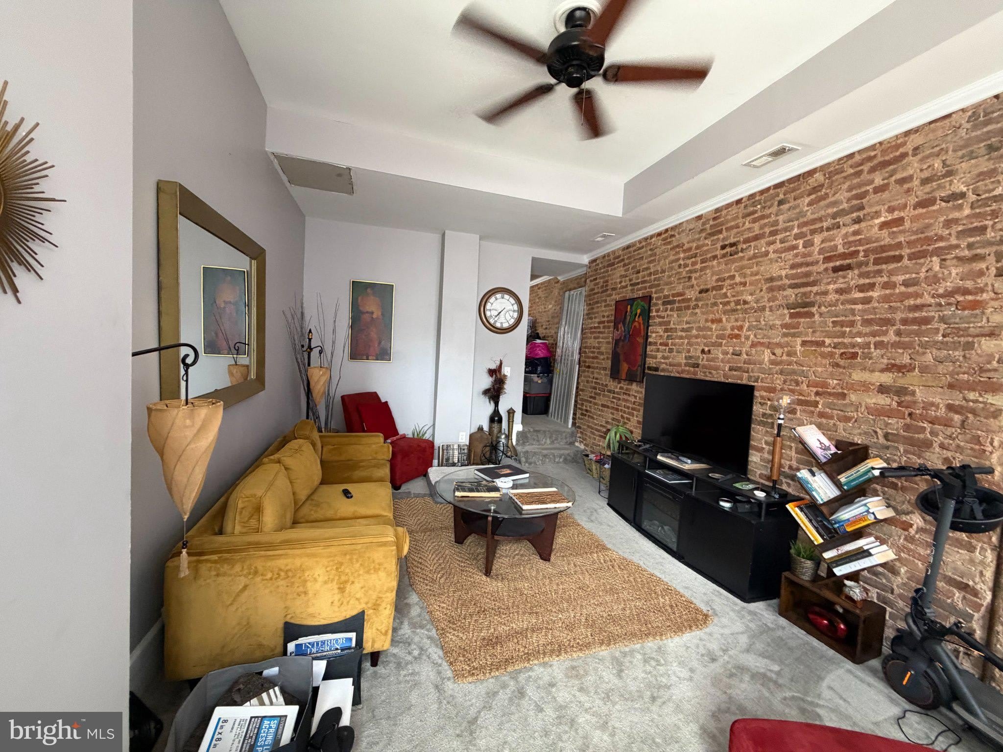 1638 COLE Street – photo 2