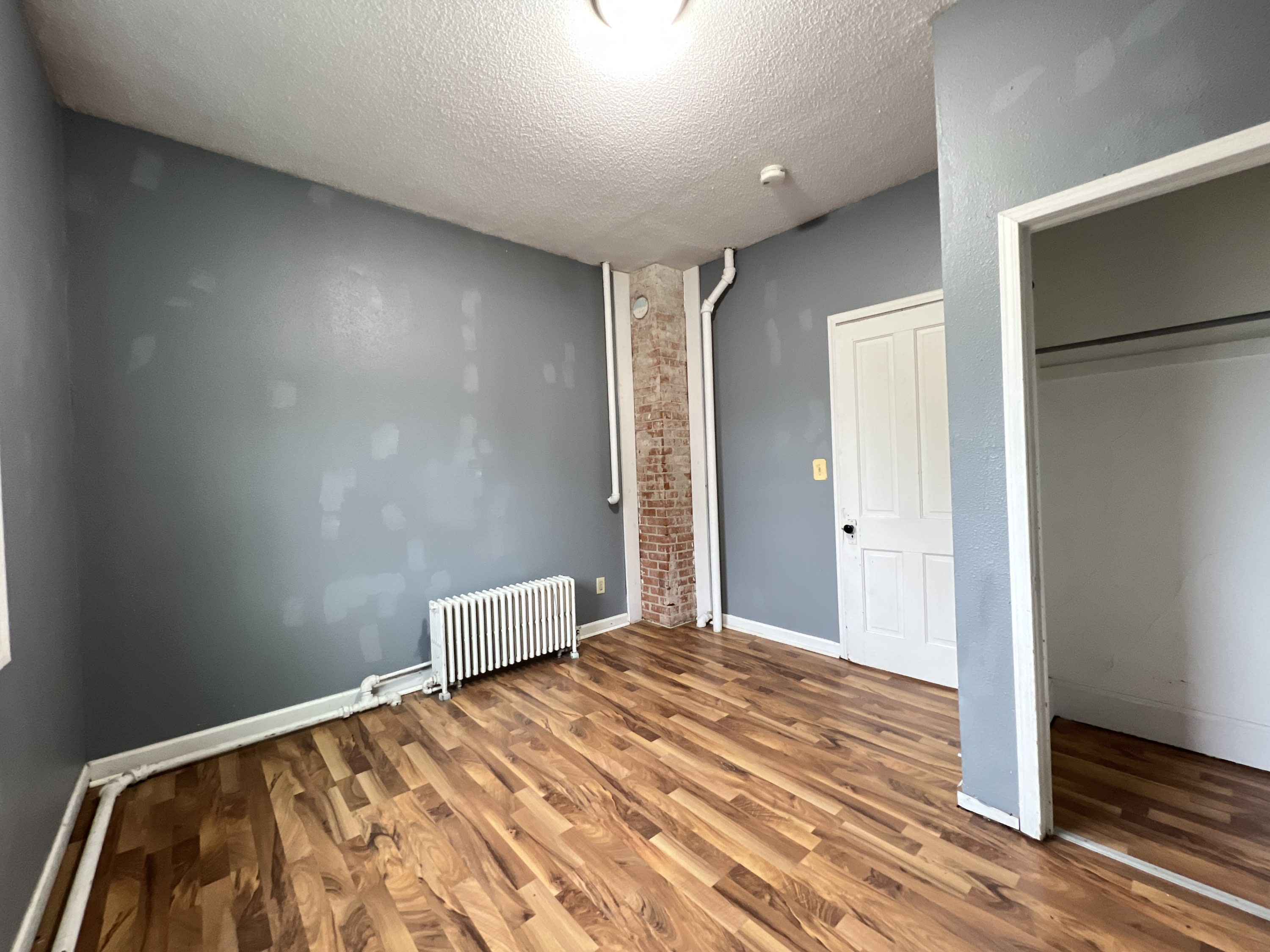 1010 1/2 Rhomberg Avenue – photo 5