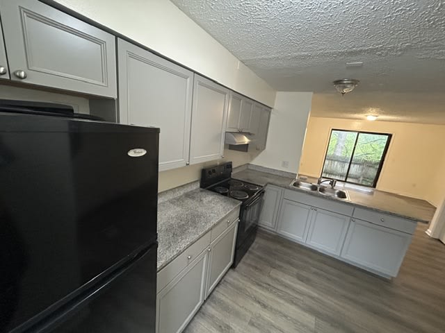 1118-1120 Lake Avenue – photo 2
