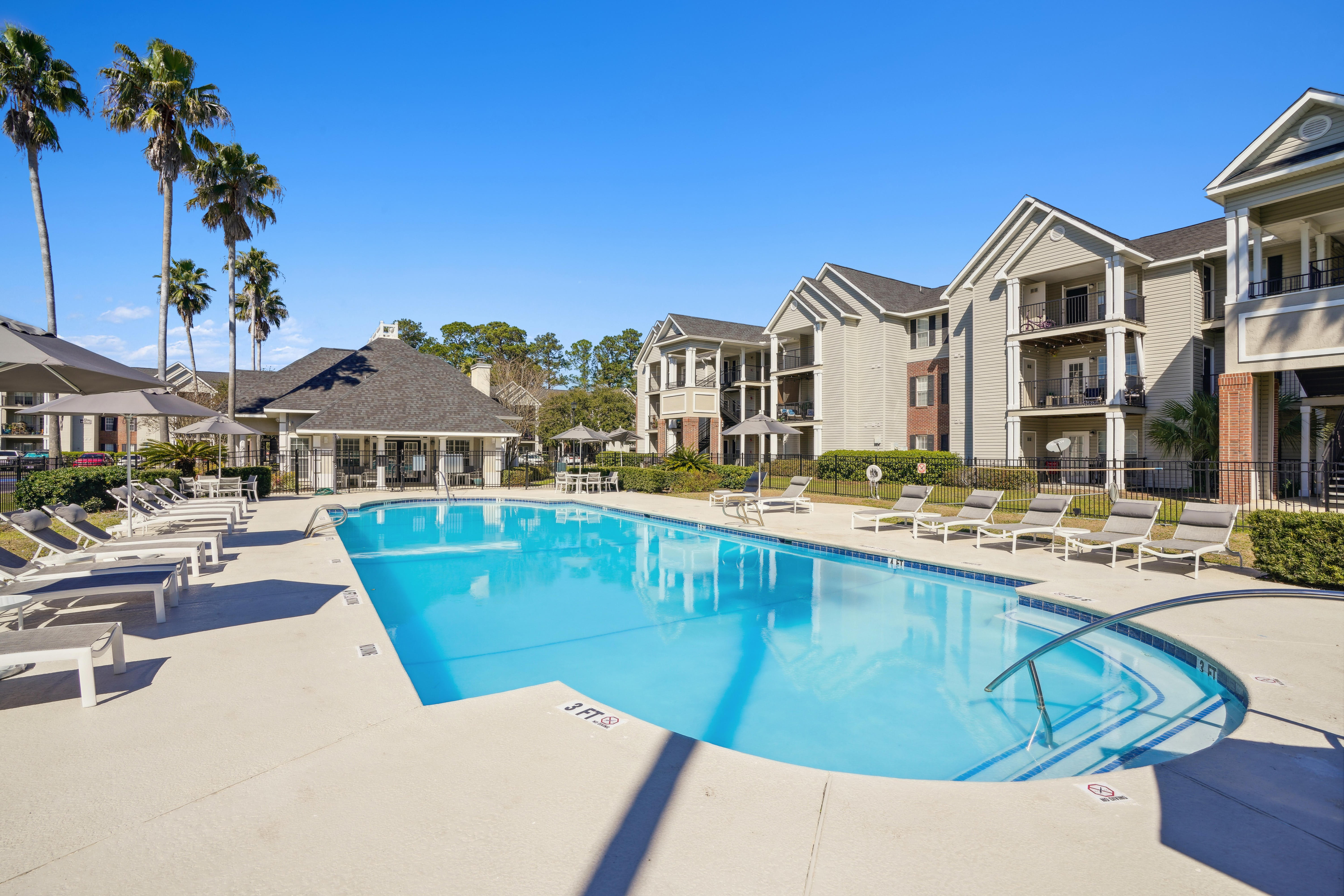 Palm Club Apartment Homes – photo 1