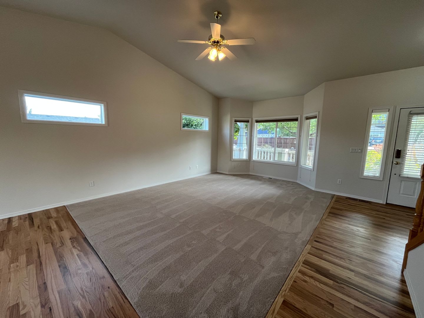 Large Home In Mt View Neighborhood on Cul De Sac – photo 4