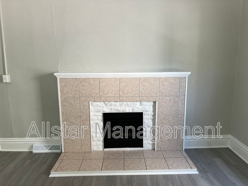 915 East Avenue – photo 5