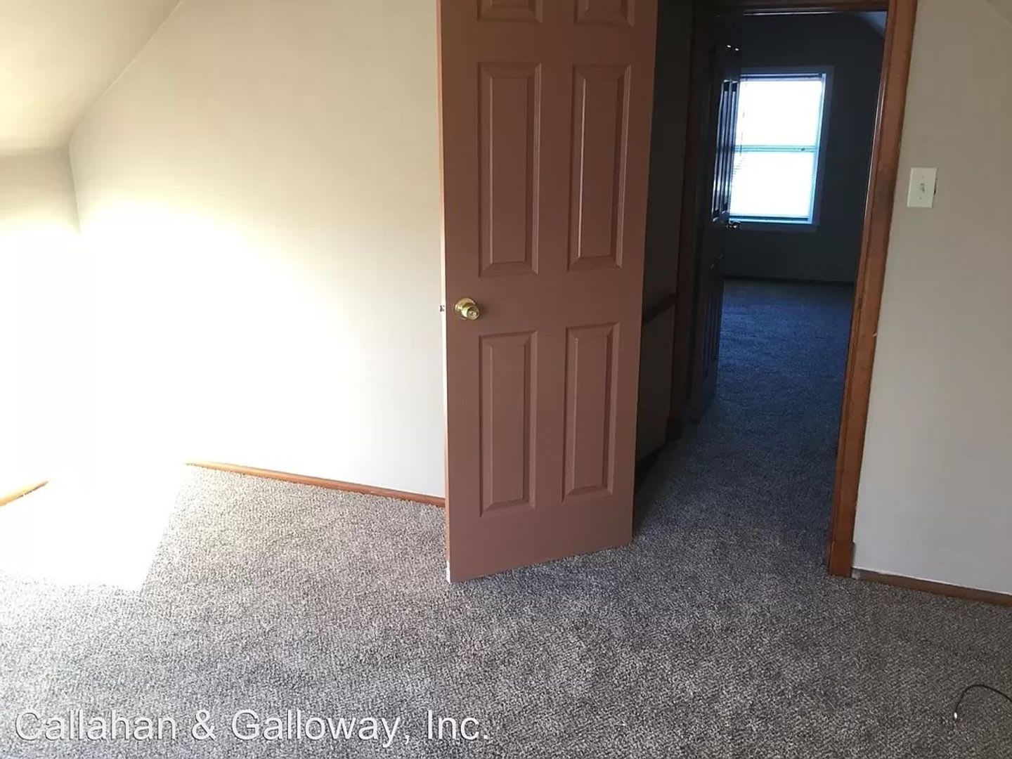 3 Bd 2 Ba House In East Campus Across From Boone Hospital Walk To Campus And Downtown Great Shape W D And Lawncare Included – photo 4