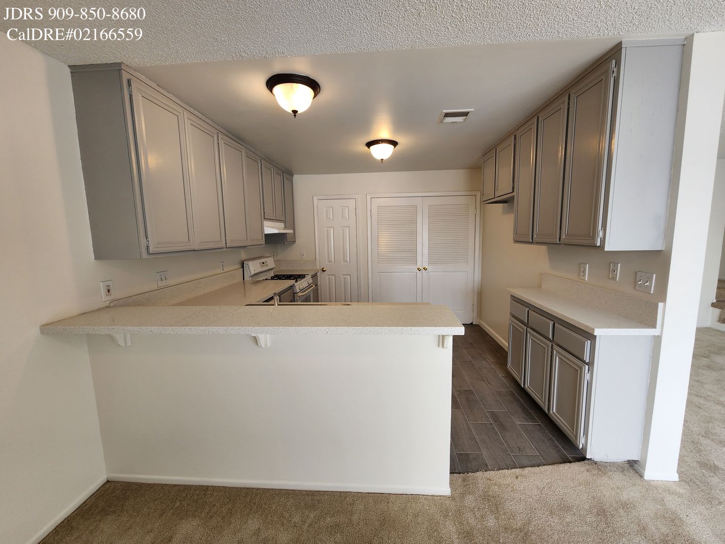Montclair 3 bedroom Townhouse – photo 2