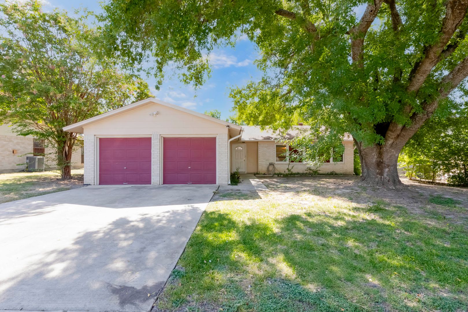 2404 Andover Drive – photo 1