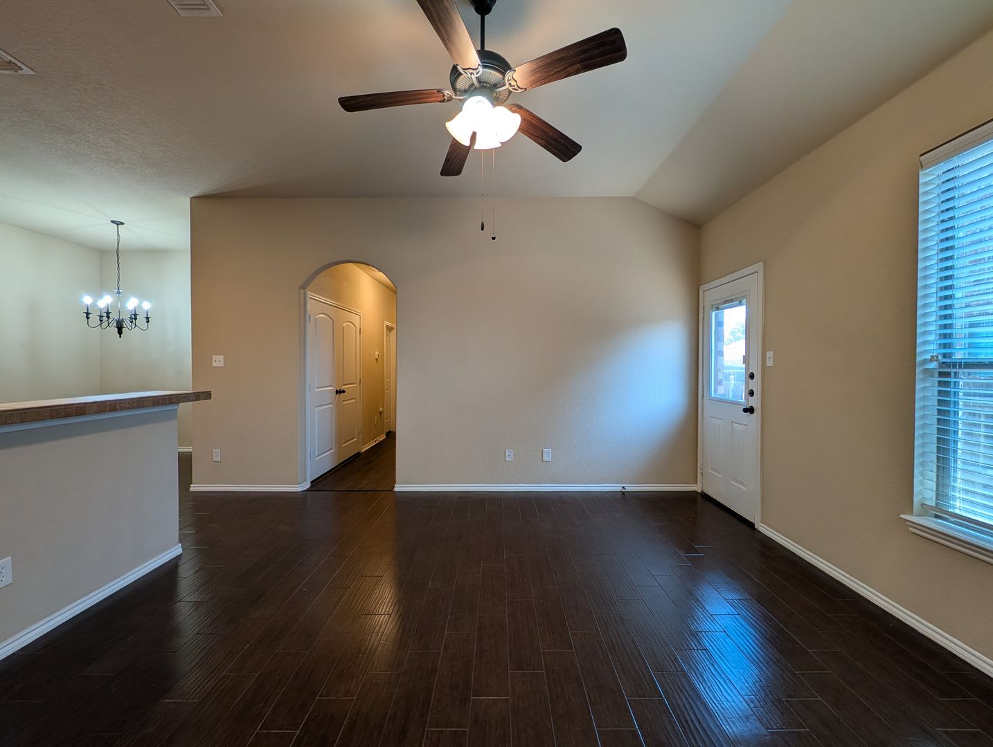 Close To Creekside Shopping Restaurants Fridge Wood Like Tile Lvp No Carpet Fenced In Backyard Cisd – photo 5
